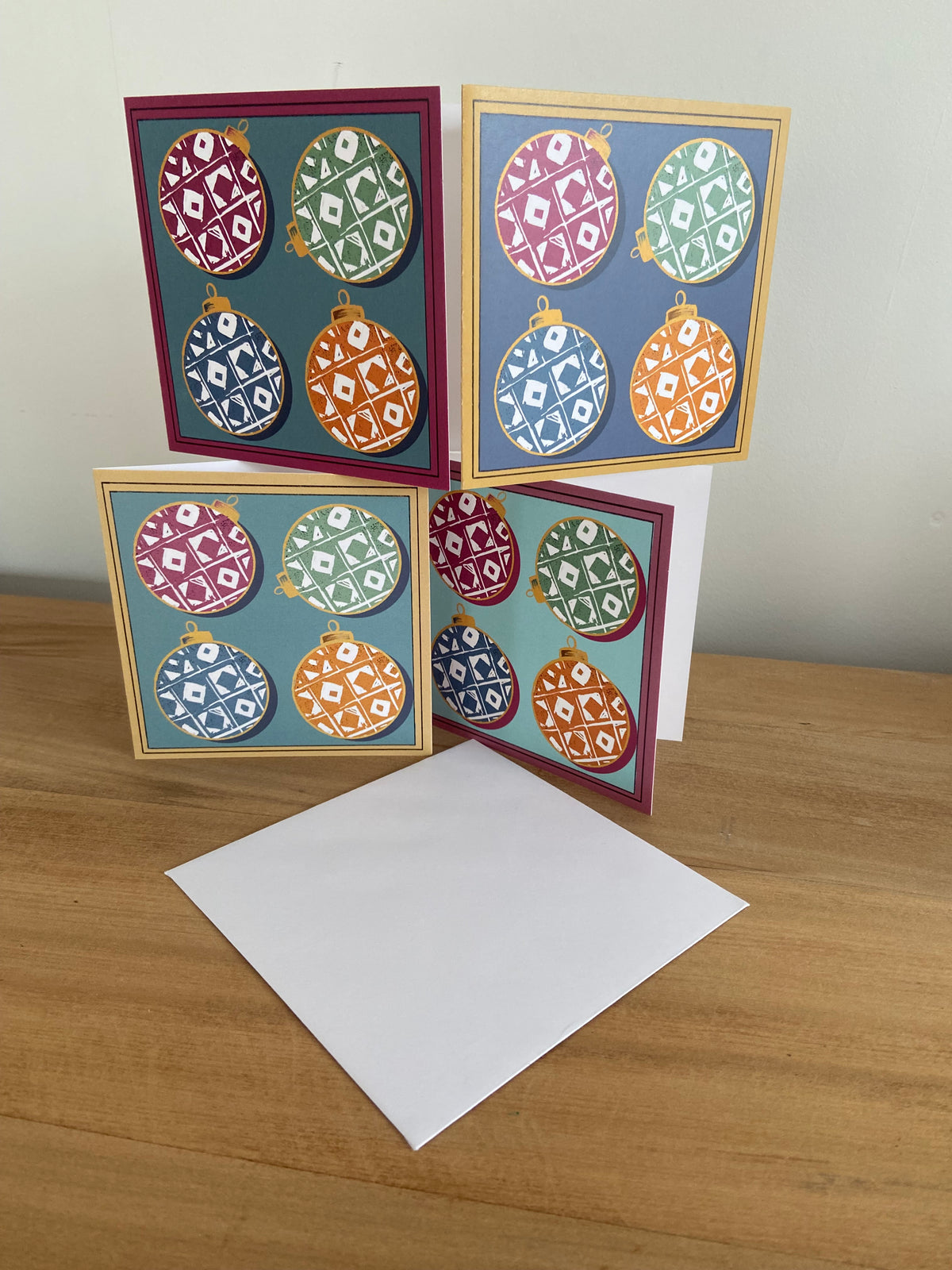 Art Card - Christmas with 4 Bulbs